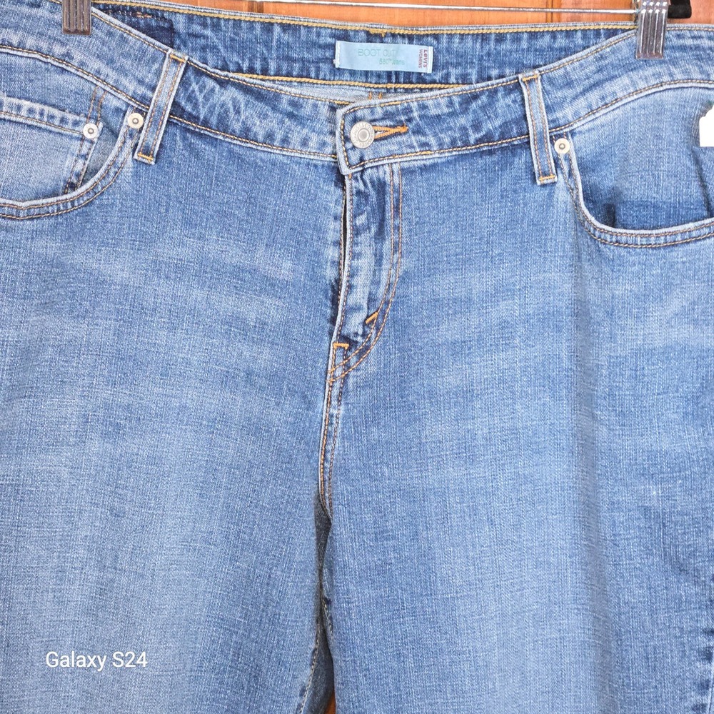 Levi's Women's 580 Boot Cut Jeans Medium Wash Size 18 S C‎